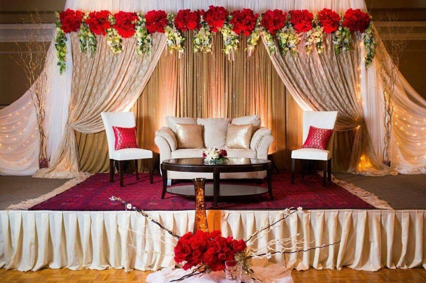 Red & Gold Wedding Décor — Faya