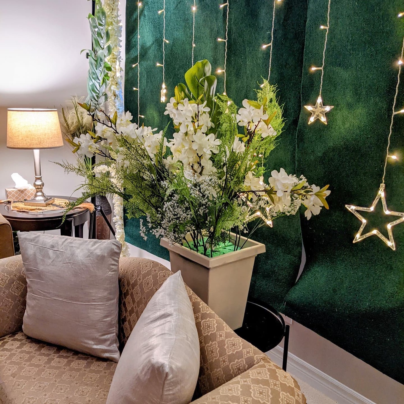 Elegant decore for small geathrings like Nikkah Engagement etc — Faya