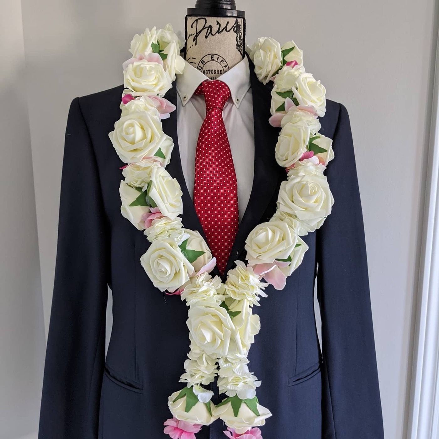 artificial Ivory rose garland for your special day for sale — Faya, Ottawa