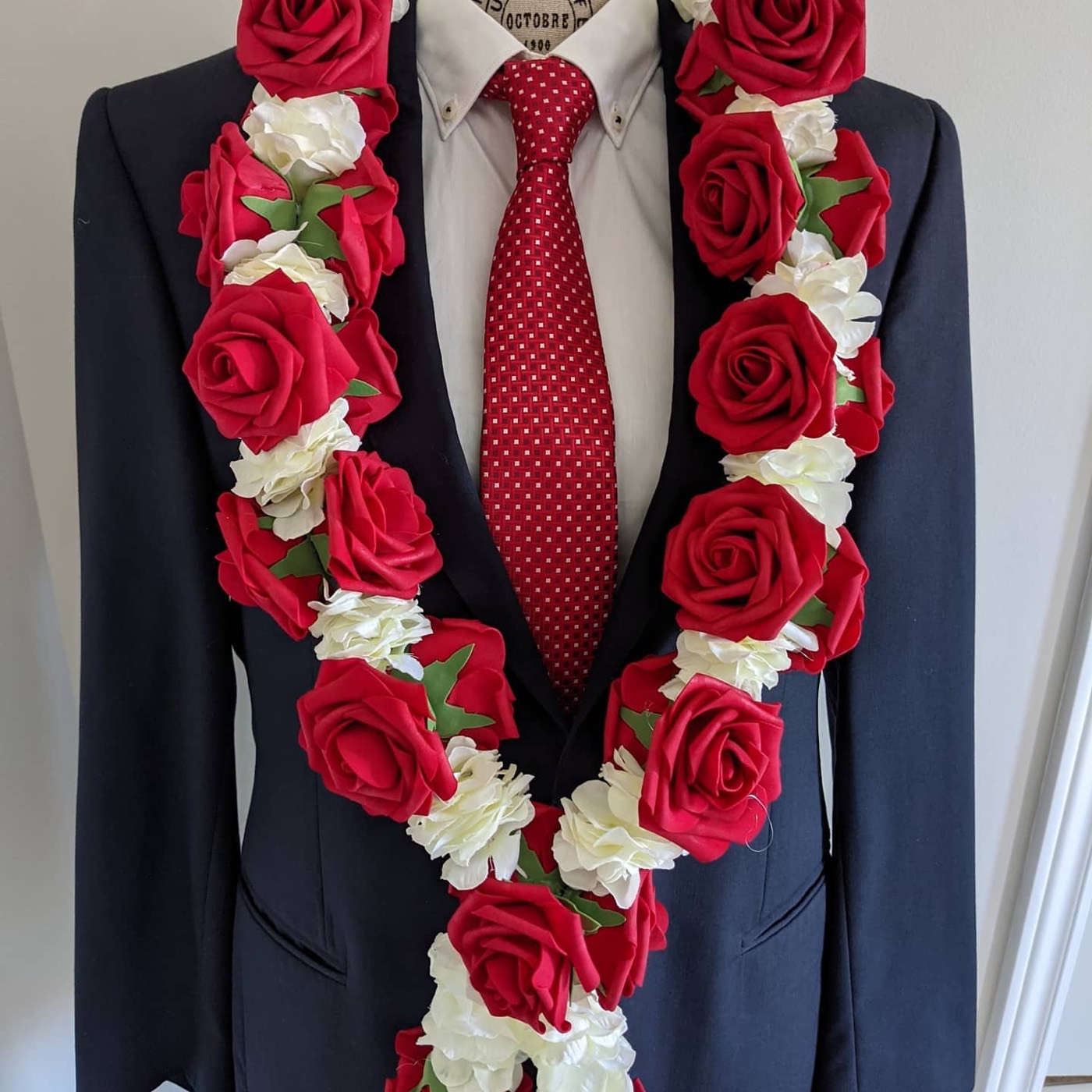 Artificial red rose garlands for your special day for sale — Faya, Ottawa