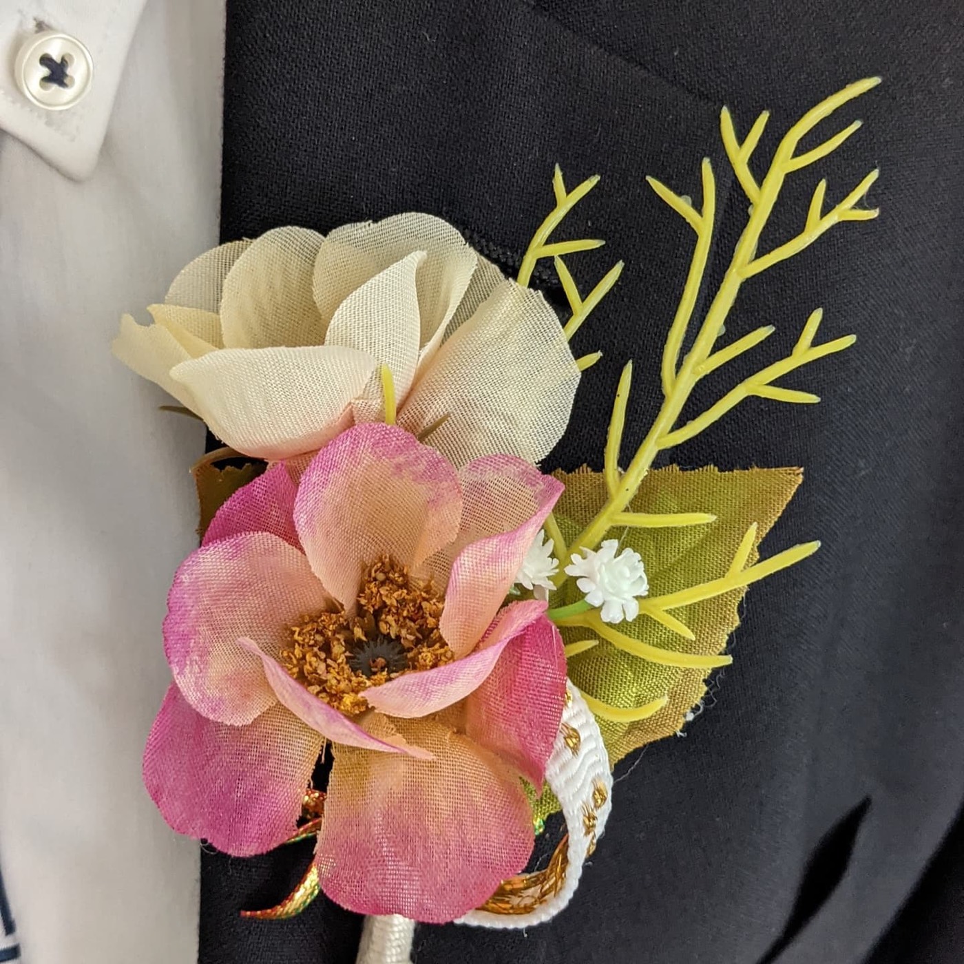 Set of corsages and boutonnieres — Faya