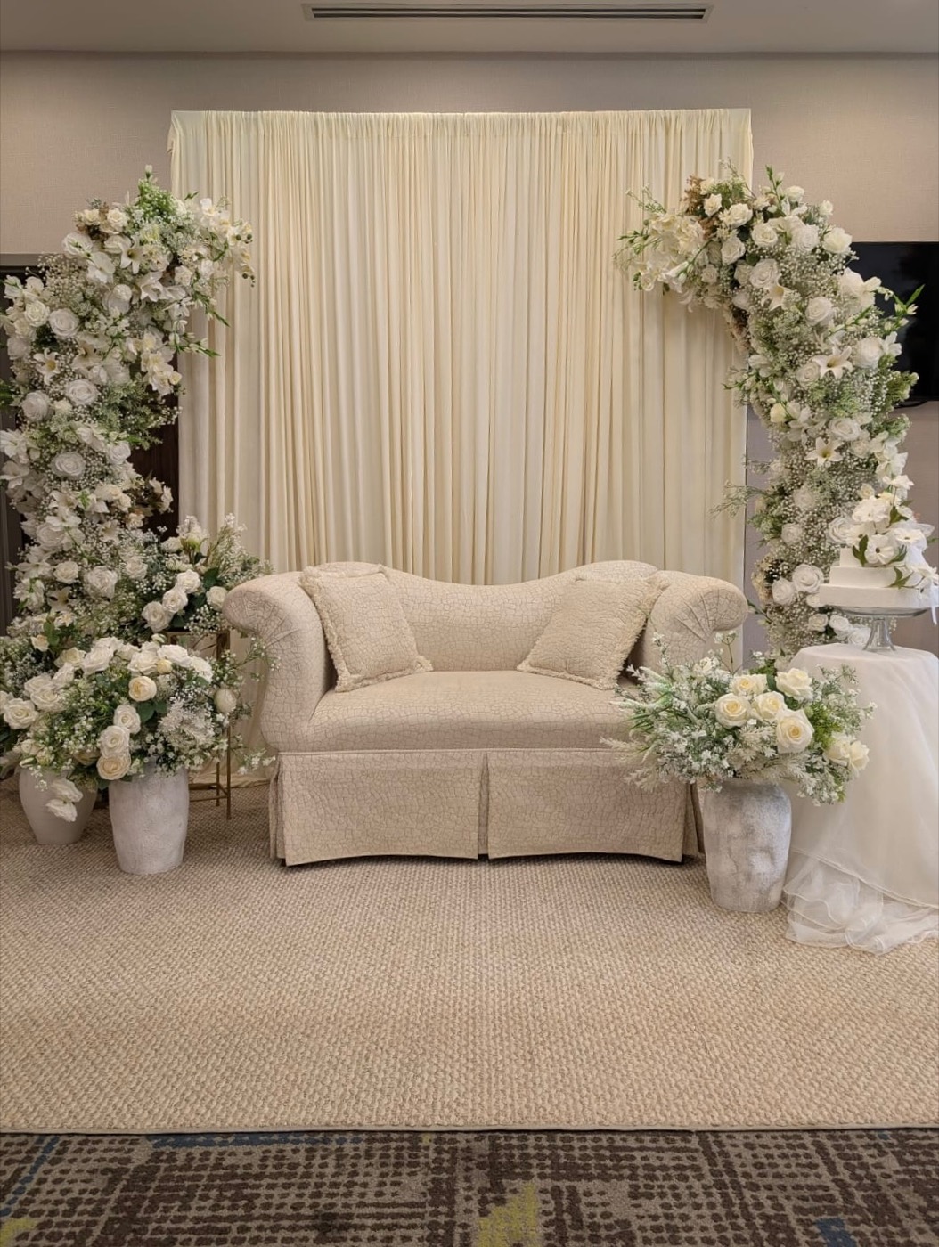 An ivory-white wedding dream — Faya
