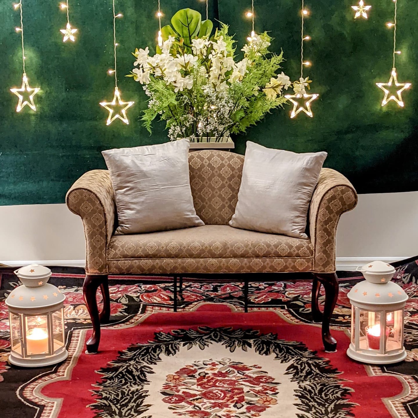 Elegant decore for small geathrings like Nikkah Engagement etc — Faya